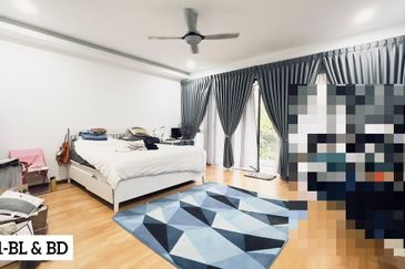 [VALUE BUY] WIth Private Garage!!!  Maple Terrace, Denai Alam Triple Storey Superlink House