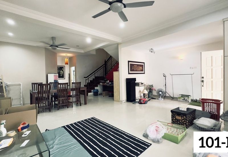 [RENOVATED] VALUE BUY!!! Jalan Birai, Bukit Jelutong Seksyen U8 Double Storey Superlink House