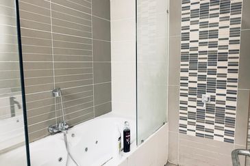 [FULLY RENOVATED] HOT SALE!!! Willow Park, Denai Alam Double Storey Semi-D House