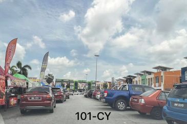 GM Klang Wholesale City