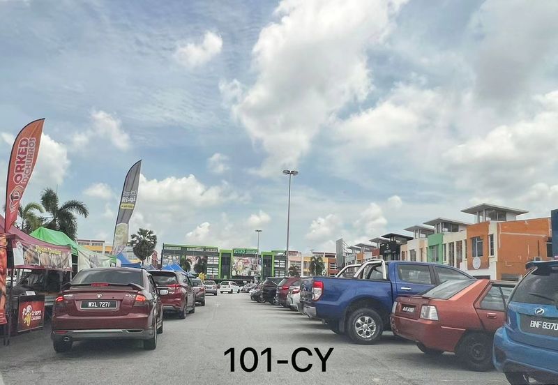 GM Klang Wholesale City