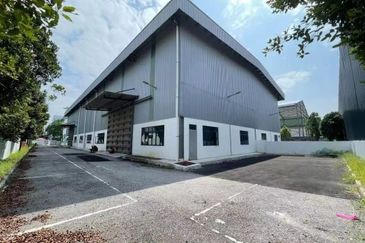 Welcome Investor 3 Storey Semi D Factory  Puncak Alam