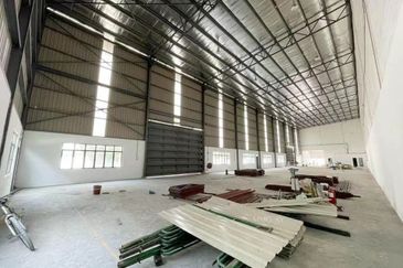 Welcome Investor 3 Storey Semi D Factory  Puncak Alam