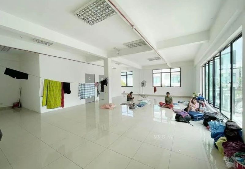 Welcome Investor 3 Storey Semi D Factory  Puncak Alam