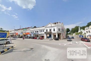 Limited 2 Storey Shoplot Bandar Malawati Kuala Selangor 