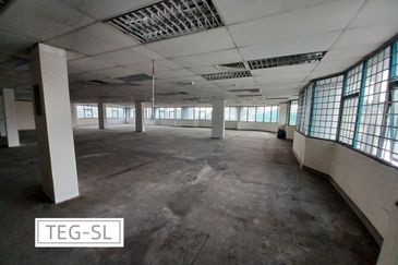 Facing Mainroad 7 Storey Menara Wisma Building With Basement Car Park Klang Town