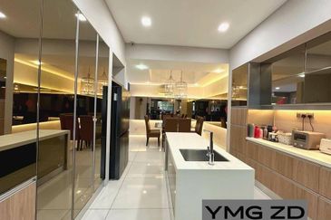 Jalan Cemara, Bandar Botanik