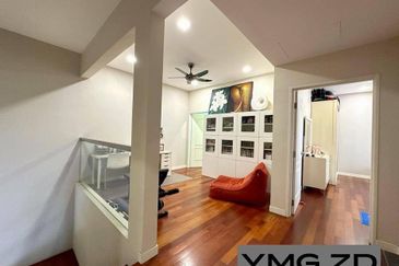 Jalan Cemara, Bandar Botanik