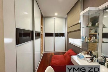 Jalan Cemara, Bandar Botanik