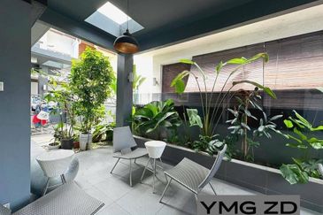 Jalan Cemara, Bandar Botanik