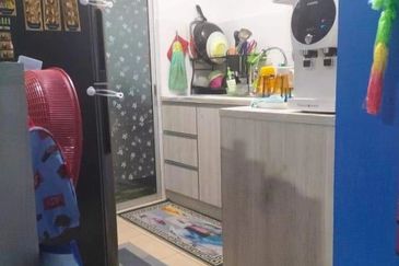 Azaria Apartment @ Bandar Paklands