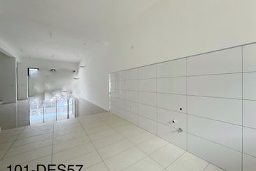 Brand New 2 Storey House Nadira Bandar Bukit Raja Klang