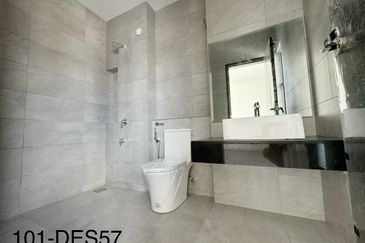 Brand New 2 Storey House Nadira Bandar Bukit Raja Klang