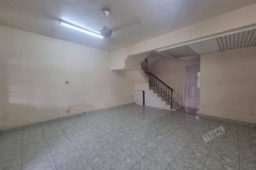 Full Loan‼️2 Storey House Taman Saujana Mohd Tahir Klang