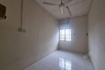 Full Loan‼️2 Storey House Taman Saujana Mohd Tahir Klang