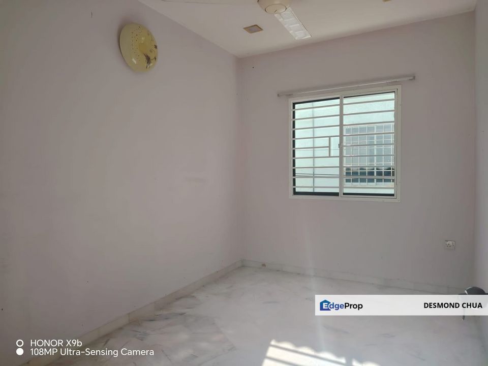 Below Market‼️Renovated 2 Storey House Taman Klang Utama, Selangor, Klang