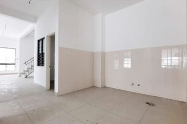 Setia Alam Setia Utama 1