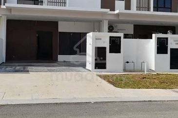 Bywater Homes Type Auritum Setia Utama 3