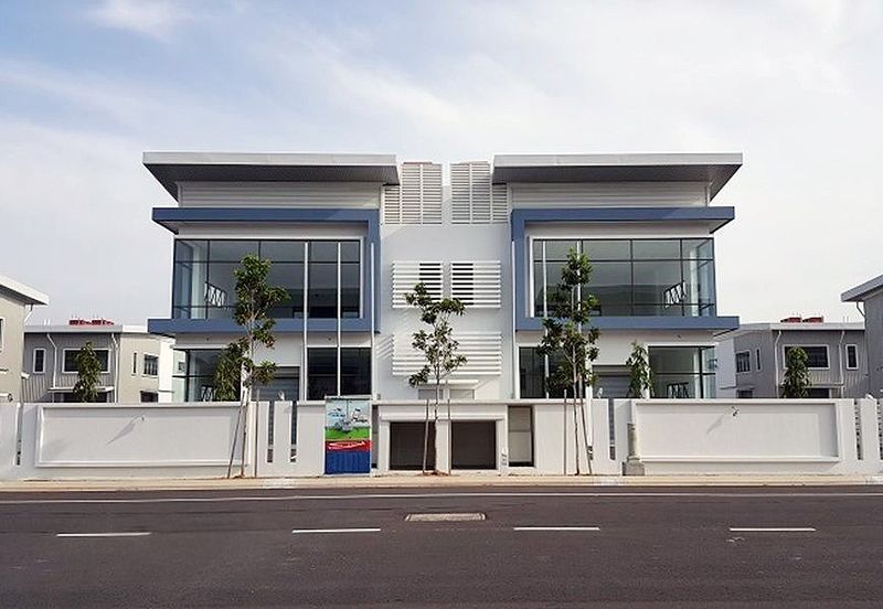 Gateway 16, Bandar Bukit Raja