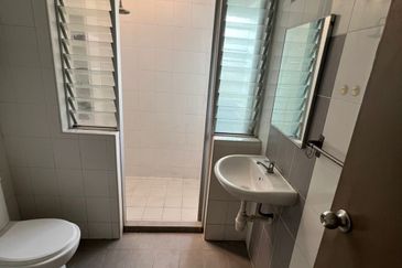 Jalan Setia Perdana U13/25D