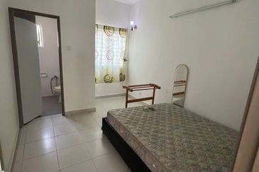 Jalan Setia Perdana U13/25D