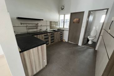 Jalan Setia Perdana U13/25D