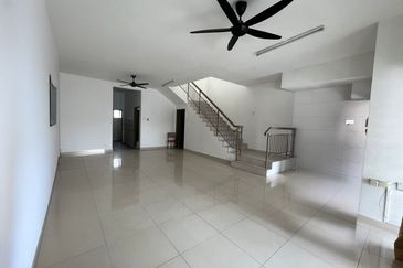 Jalan Setia Perdana U13/25D