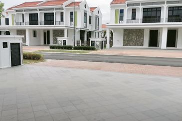 Straits of Heron @ Setia Eco Park