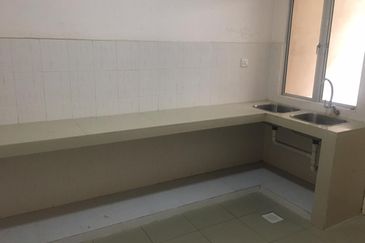 Jalan Setia Perdana U13/25H