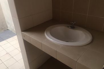 Jalan Setia Perdana U13/25H