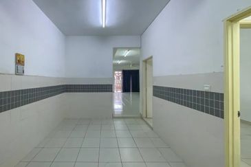 Jalan Setia Perdana U13/27B