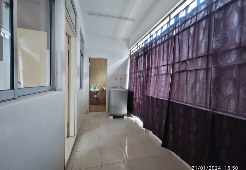 Setia Indah 9, Setia Alam