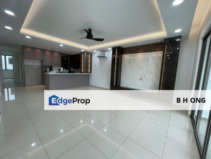 Partly Furnished 3 Storey Link House at Lake Point Residence, Cyberjaya, Selangor, Cyberjaya