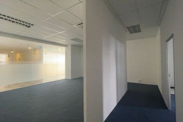[PARTLY FURNISHED] Skypark Office @ Cyberjaya