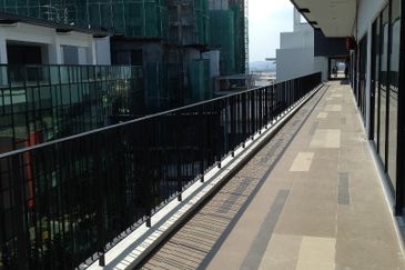 Centrus Shopping Mall