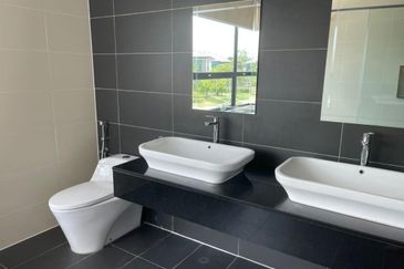 Lepironia Gardens, Setia Eco Glades