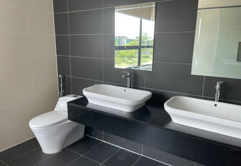 Lepironia Gardens, Setia Eco Glades