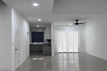 Reef Of Tropics, Setia Eco Glades