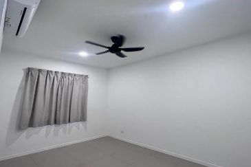 Reef Of Tropics, Setia Eco Glades