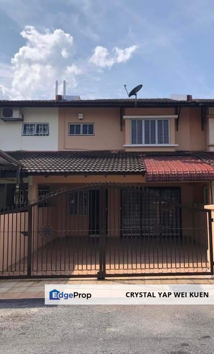 Freehold Tmn Putra Prima double storey house , Selangor, Puchong