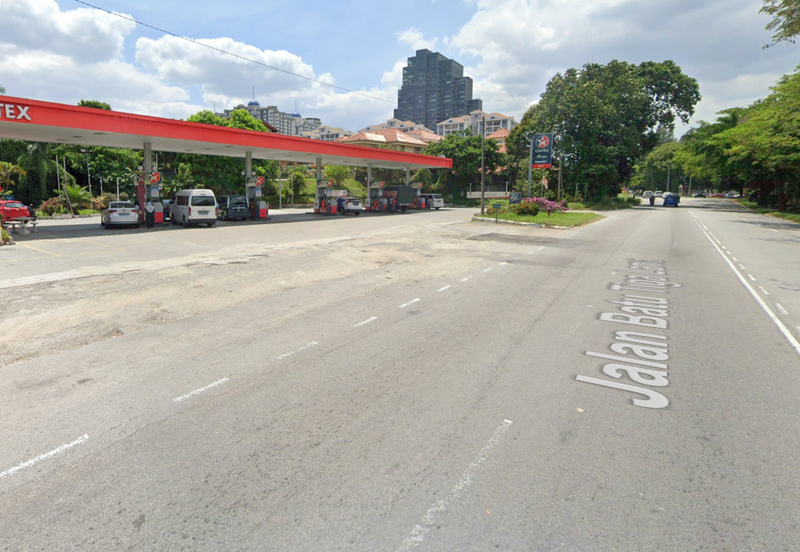 Jalan Batu Tiga Lama