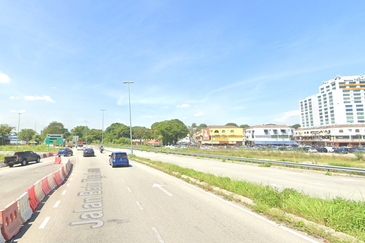 Jalan Batu Tiga Lama