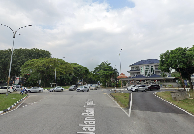 Jalan Batu Tiga Lama