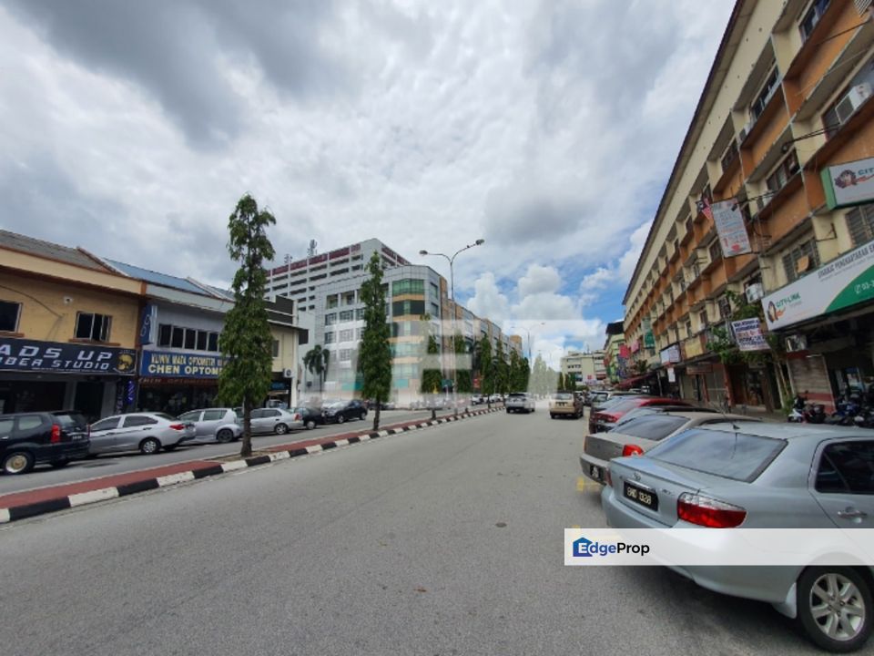BELOW MARKET Klang 4 Storey Shoplot Jalan Nanas Goh Hock Huat, Selangor, Klang