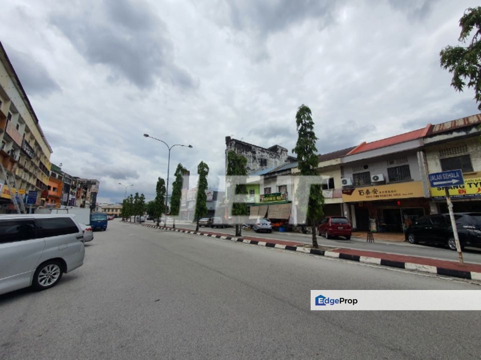 BELOW MARKET Klang 4 Storey Shoplot Jalan Nanas Goh Hock Huat, Selangor, Klang