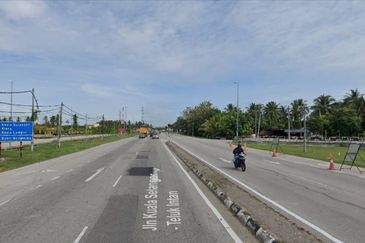 [Main Road] Kuala Selangor Land For Sale