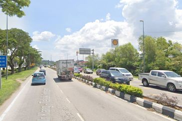 [Main Road] Kuala Selangor Land For Sale