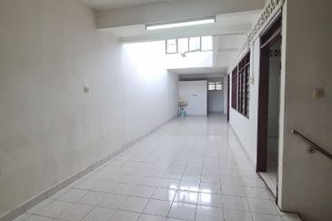 Port Klang (Pelabuhan Klang)