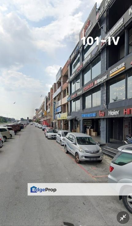 Hot Area Facing Mainroad Tmn Bayu Perdana 4sty Shoplot 20x75 Klang, Selangor, Klang