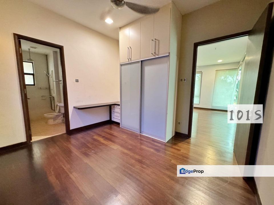 SUPER VALUE Kk hills Twin bungalow for sale renovated n extended!!!, Selangor, Shah Alam